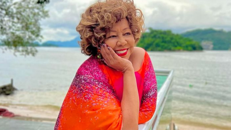 Apaixonada? Alcione anuncia lançamento de música e intriga fãs com letra