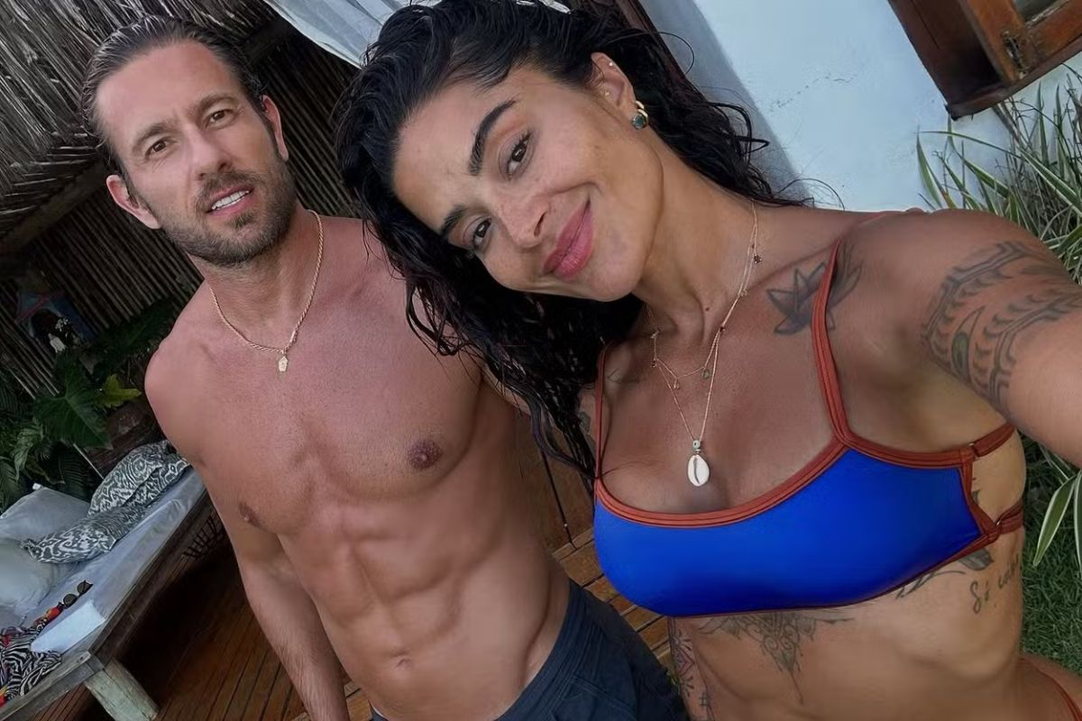 Aline Campos anuncia fim do namoro com Felipe von Borstel