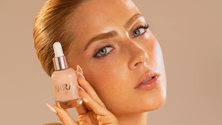 Aura Beauty, marca de beleza de Jade Picon, entra na categoria de maquiagem