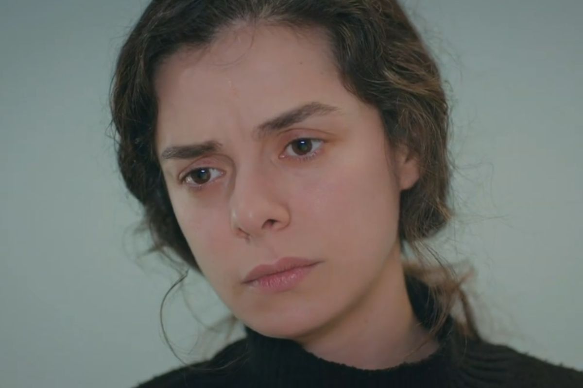 Força de Mulher: Bahar abre a caixa enviada por Nezir e surpreende a todos